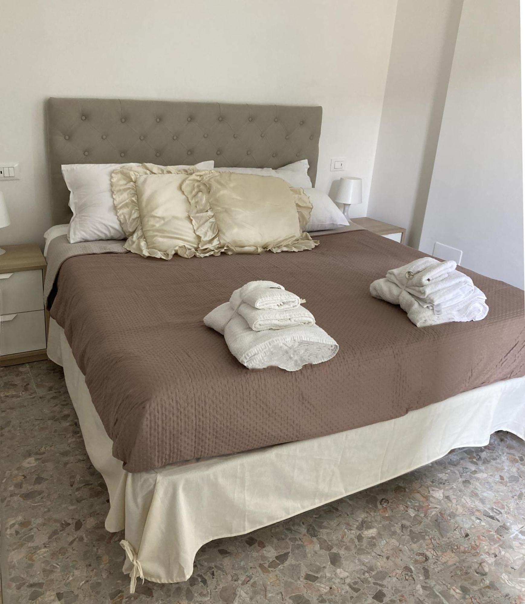 Garbatella House Hotel Рим Екстериор снимка